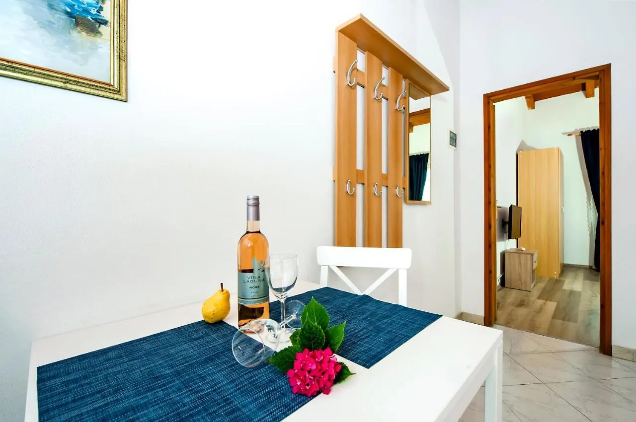 Apartman Near Beach Pelagic Sea View Rovinj Apartment