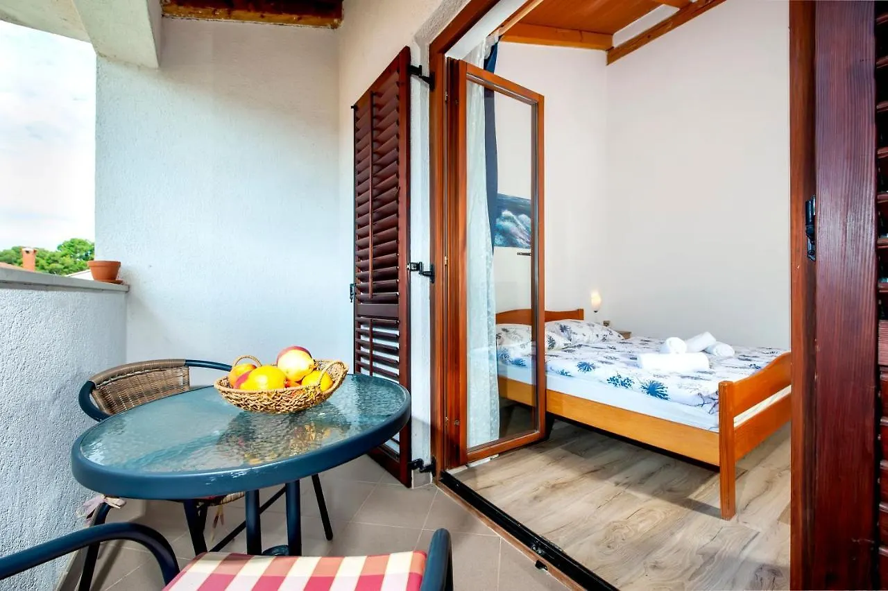 Apartman Near Beach Pelagic Sea View Rovinj Apartment