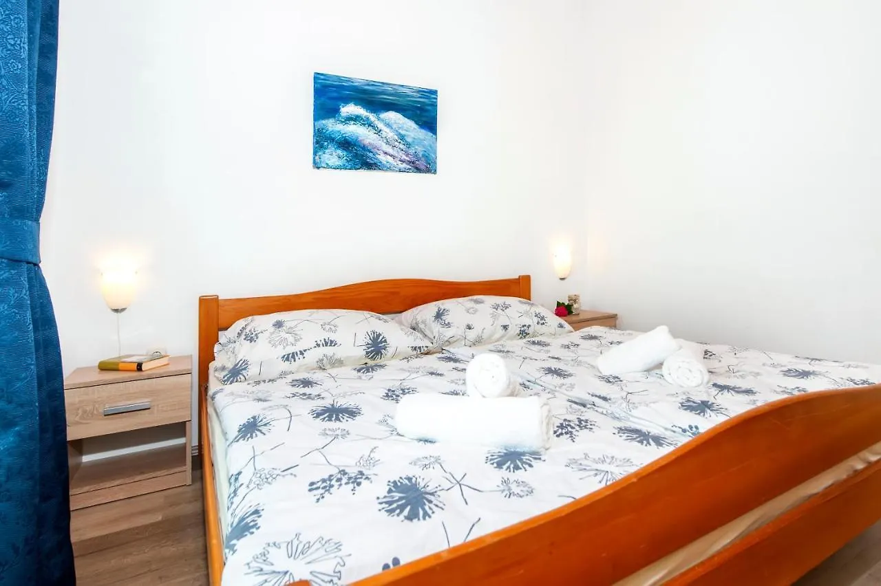 Apartment Apartman Near Beach Pelagic Sea View Rovinj Croatia